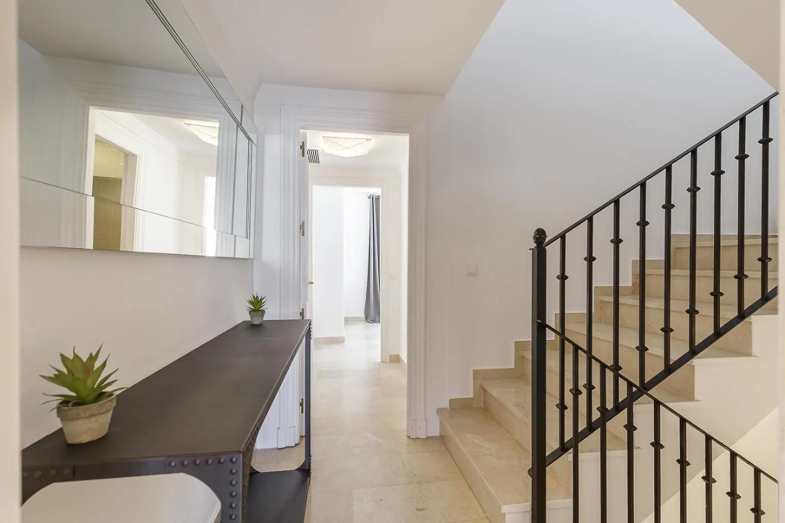 Spacious 2 Bed Duplex In Aloha Gardens Close To Puerto Banus Marbella Apartment