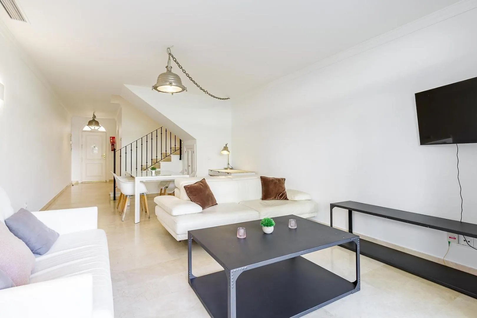 Apartment Spacious 2 Bed Duplex In Aloha Gardens Close To Puerto Banus Marbella