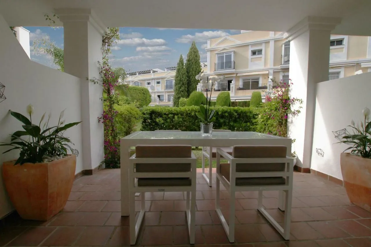 Apartment Spacious 2 Bed Duplex In Aloha Gardens Close To Puerto Banus Marbella